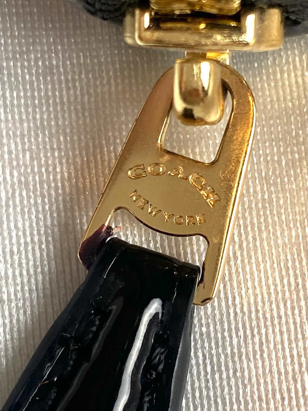 Coach Authentic Black Embossed Patent Leather Zip Wallet with Gold Logo Classic - Picture 7 of 12